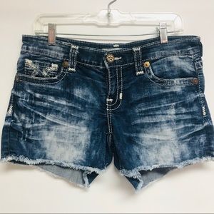 Big Star Shorts - BIG STAR women’s LIV denim cut off shorts Sz 31 Big Star Shorts - BIG STAR women’s LIV denim cut off shorts Sz 31